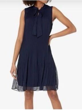 DKNY Navy Sleeveless Tie-Neck Pleated Midi Dress Classic - Size 8 - Lined